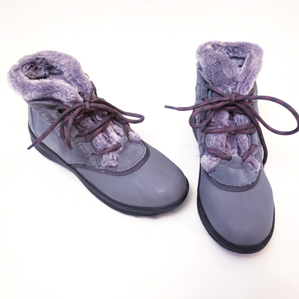 Baretraps Gray Augustina Cold Weather Lace Up Suede & Faux Fur Bootie, Size 6